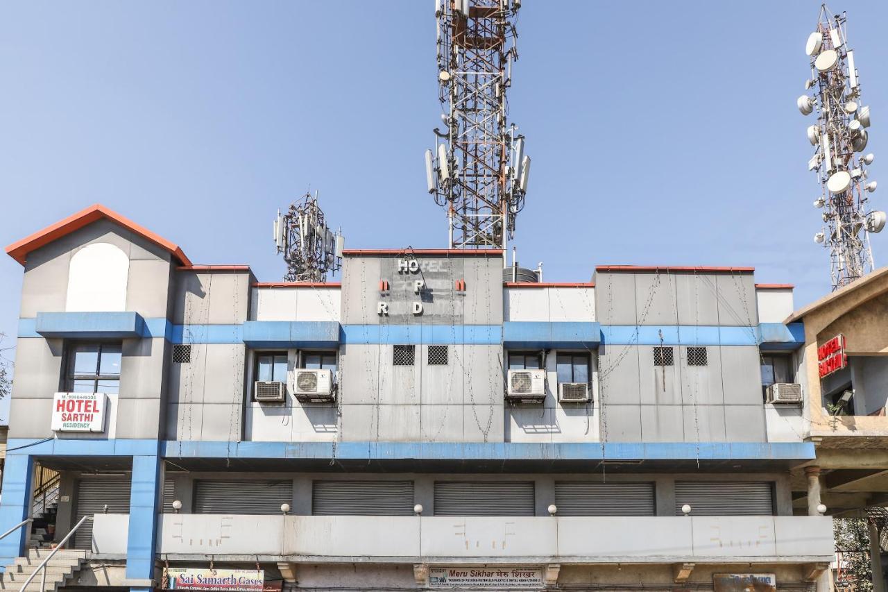 Oyo 69877 Hotel Sarthi Residency Ahmedabad Exterior foto